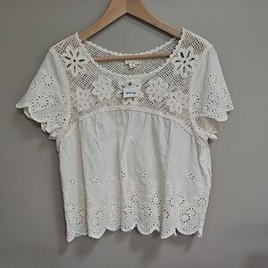 Nicole Miller White Flutter Sleeve Cropped Blouse